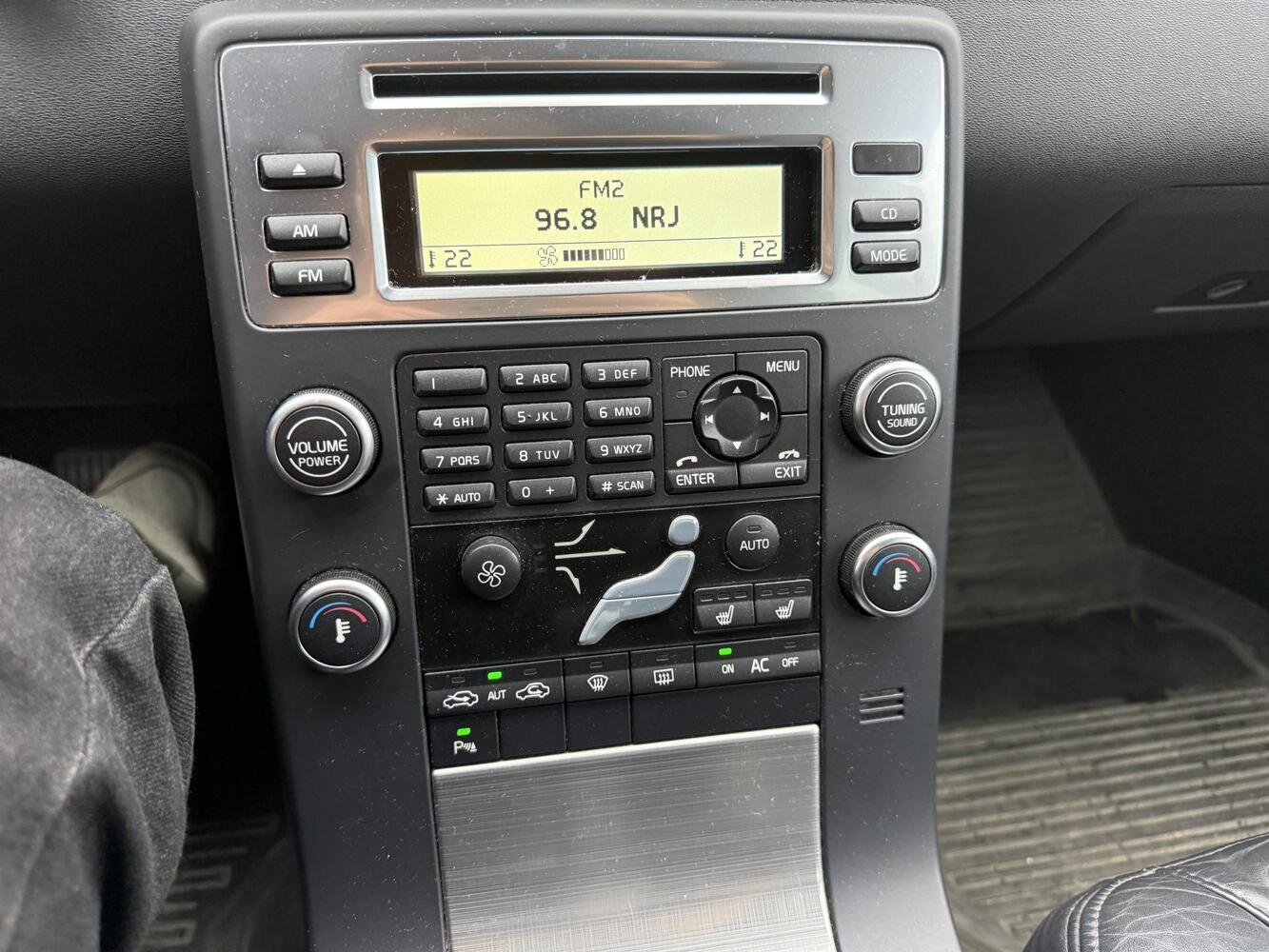 Volvo V70 vaihtoauto