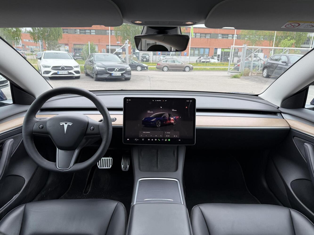 Tesla Model 3 vaihtoauto