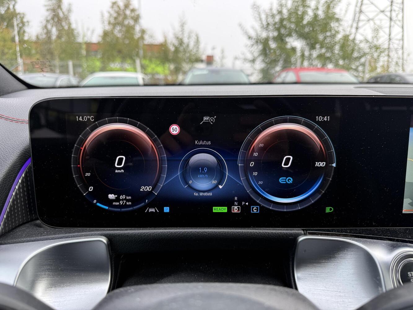 Mercedes-Benz EQB vaihtoauto