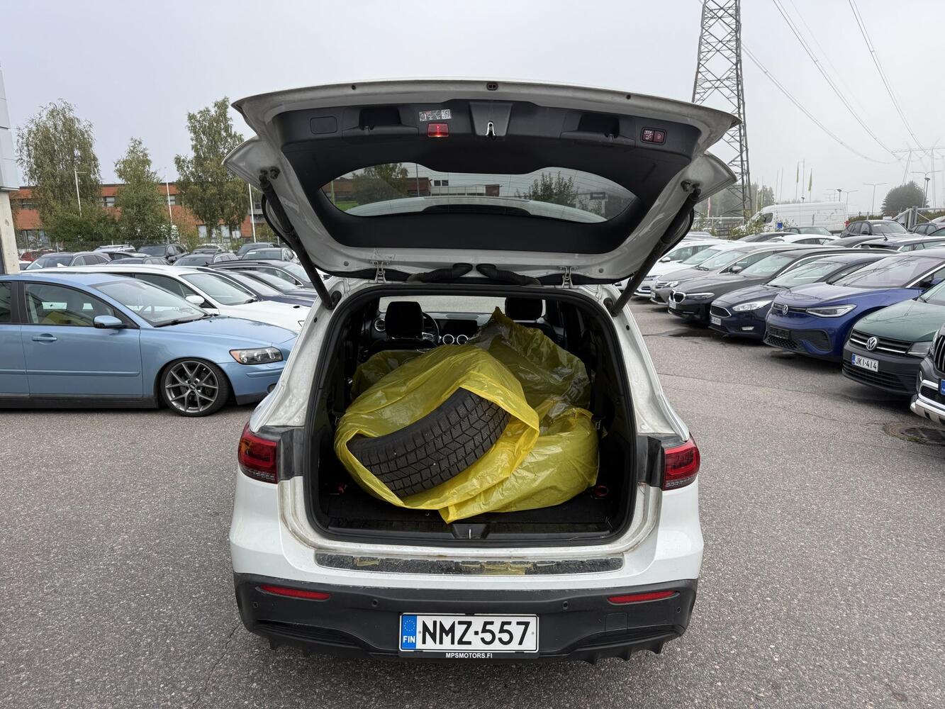 Mercedes-Benz EQB vaihtoauto