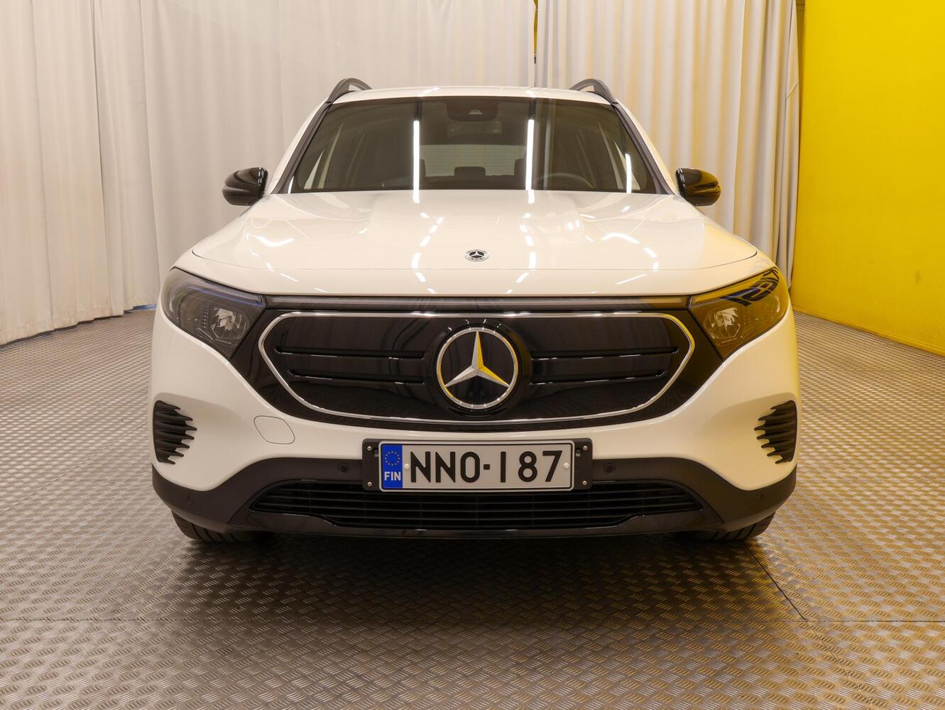 Mercedes-Benz EQB vaihtoauto
