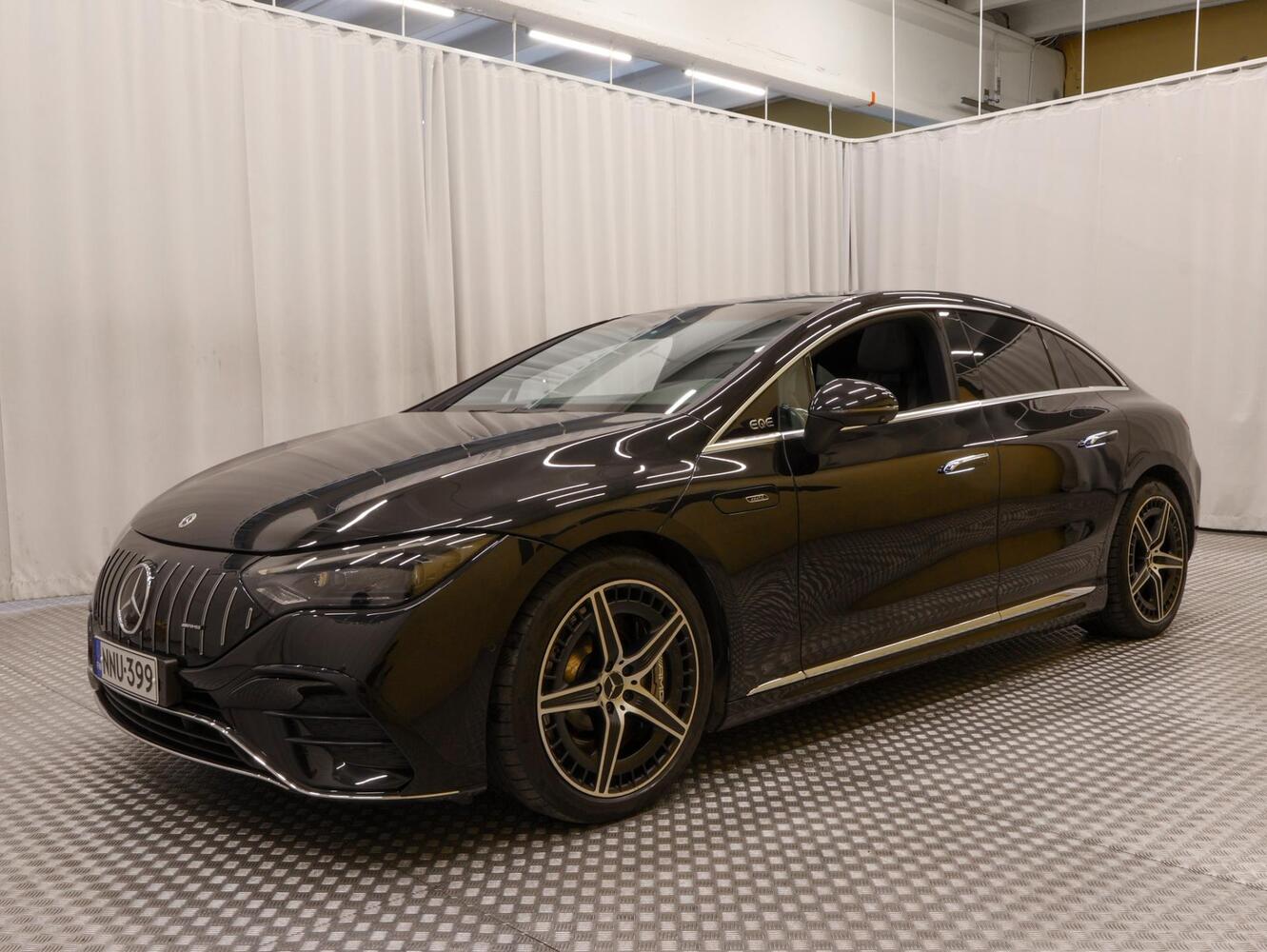 Mercedes-Benz EQE vaihtoauto