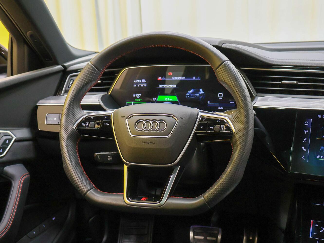 Audi Q8 e-tron vaihtoauto