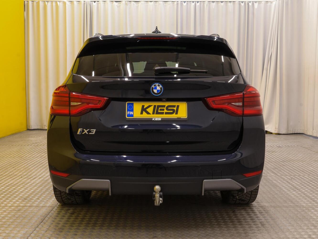 BMW iX3 vaihtoauto