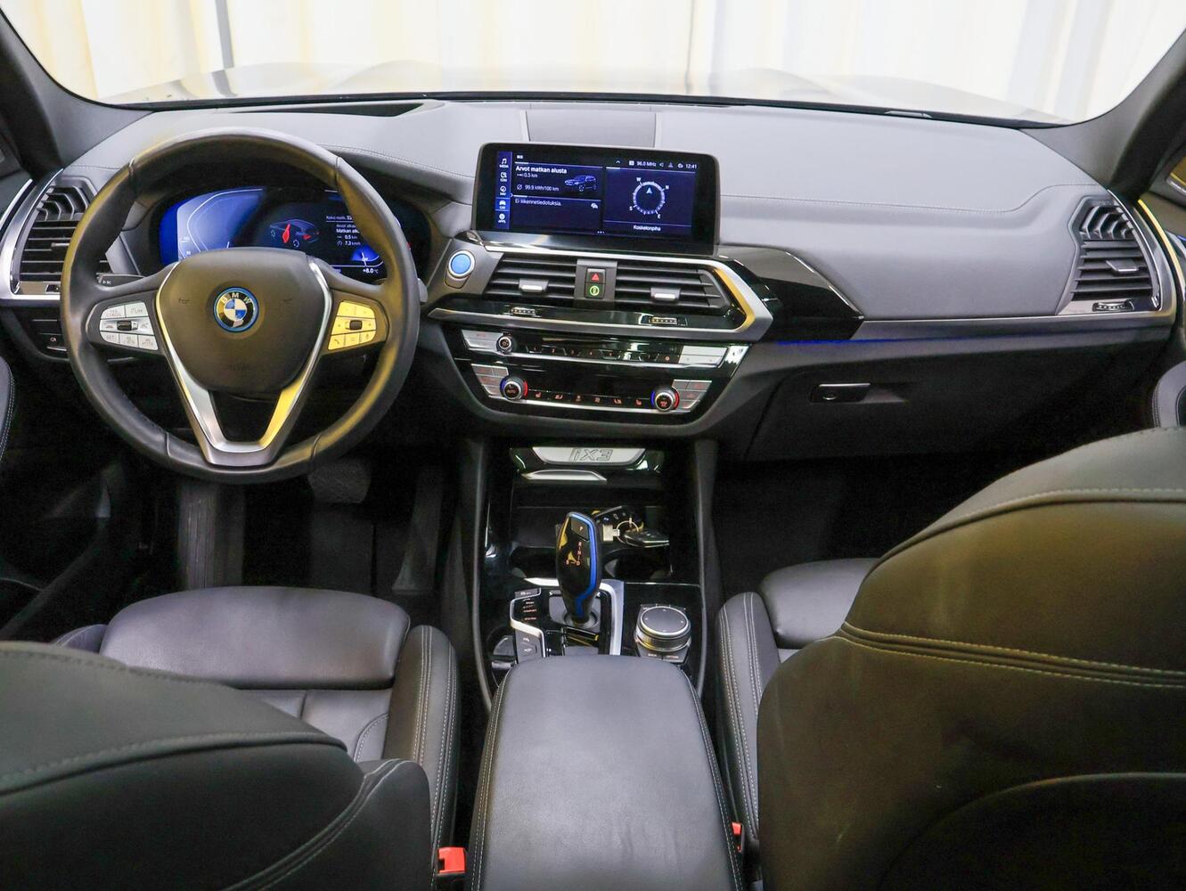 BMW iX3 vaihtoauto