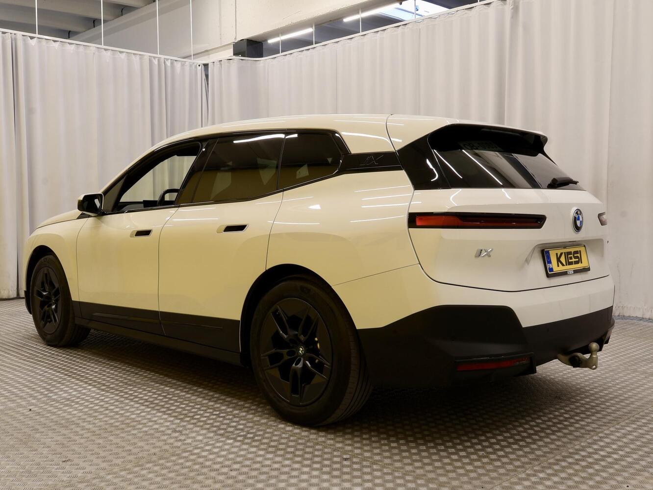 BMW iX vaihtoauto