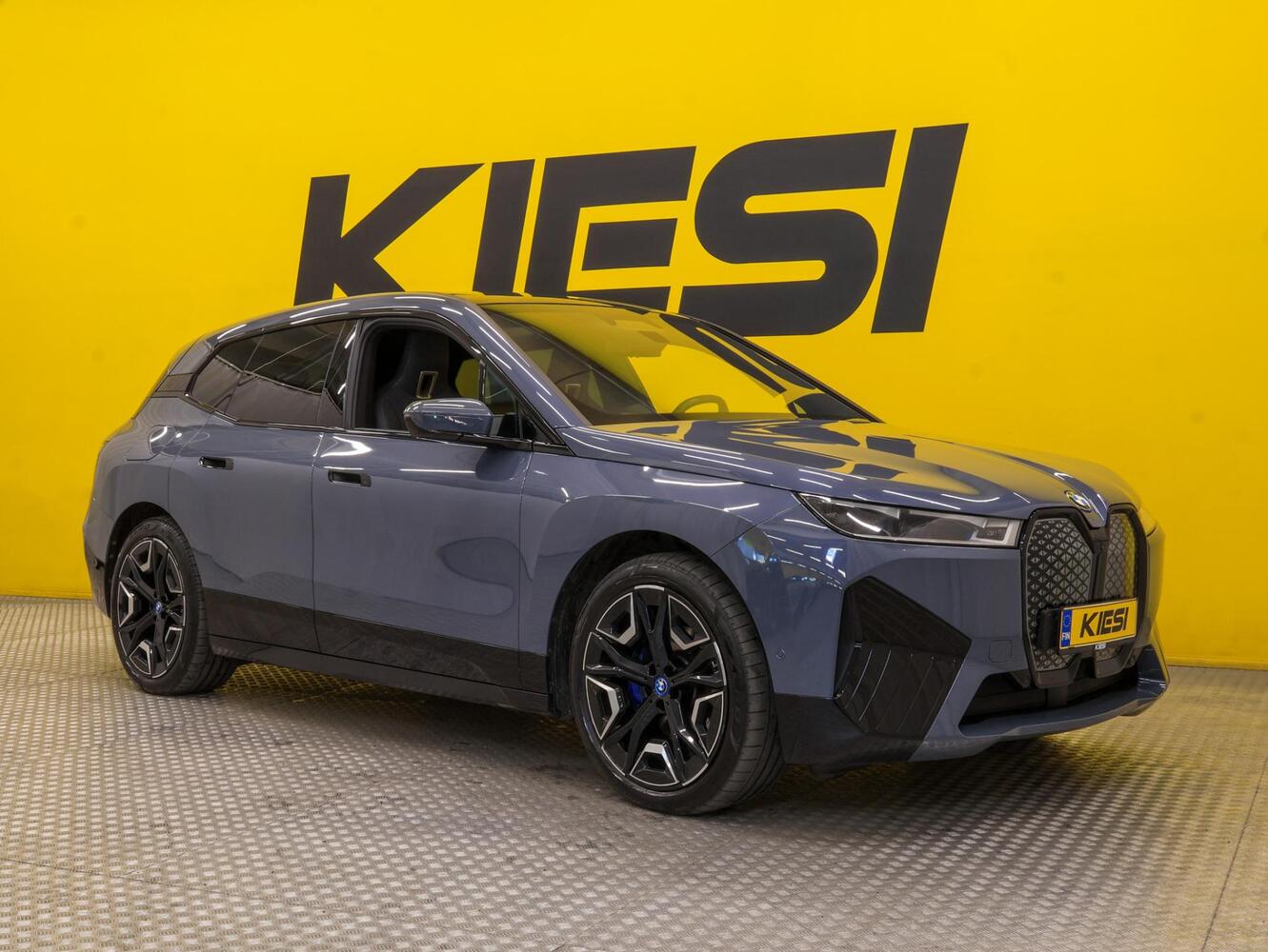 BMW iX vaihtoauto
