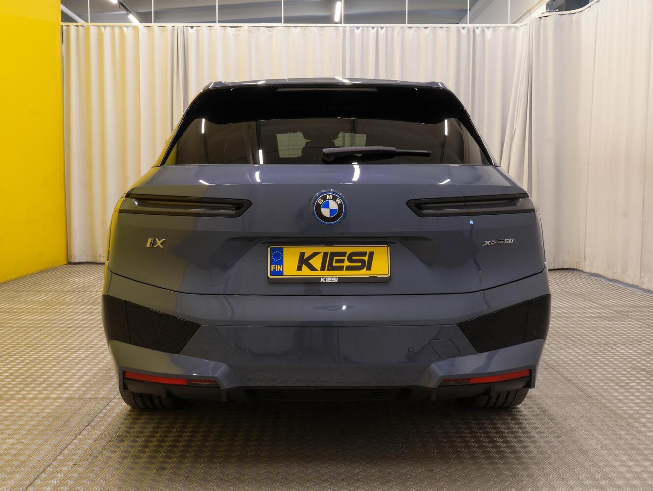 BMW iX vaihtoauto