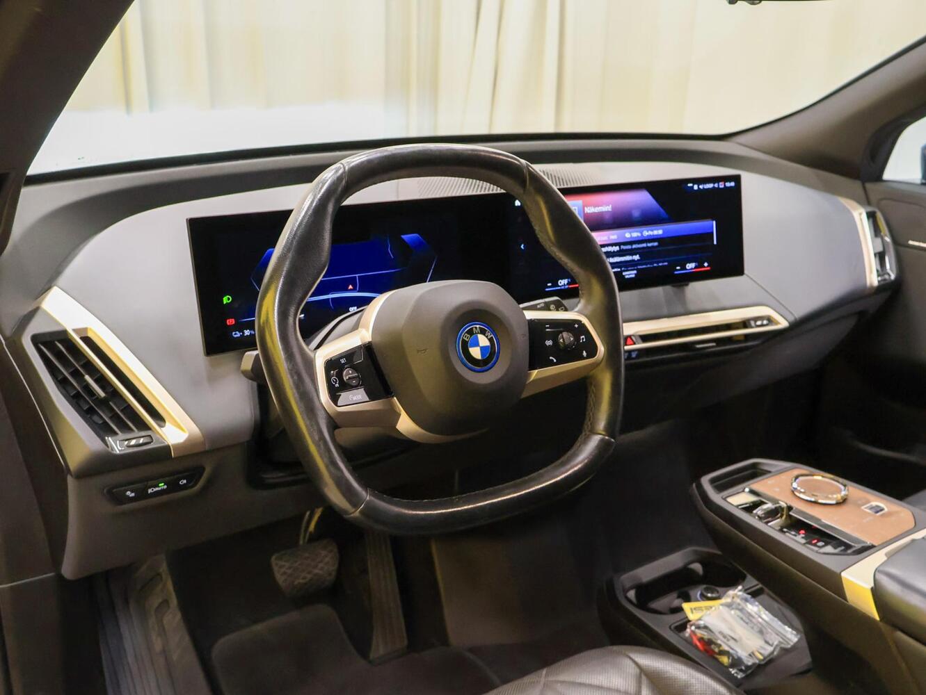 BMW iX vaihtoauto