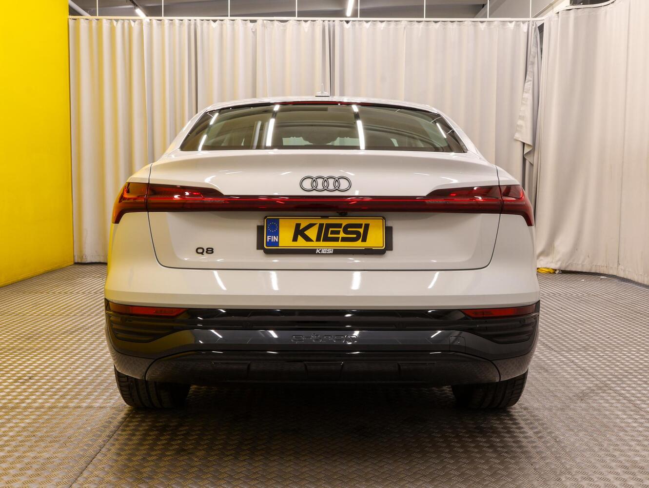 Audi Q8 e-tron vaihtoauto