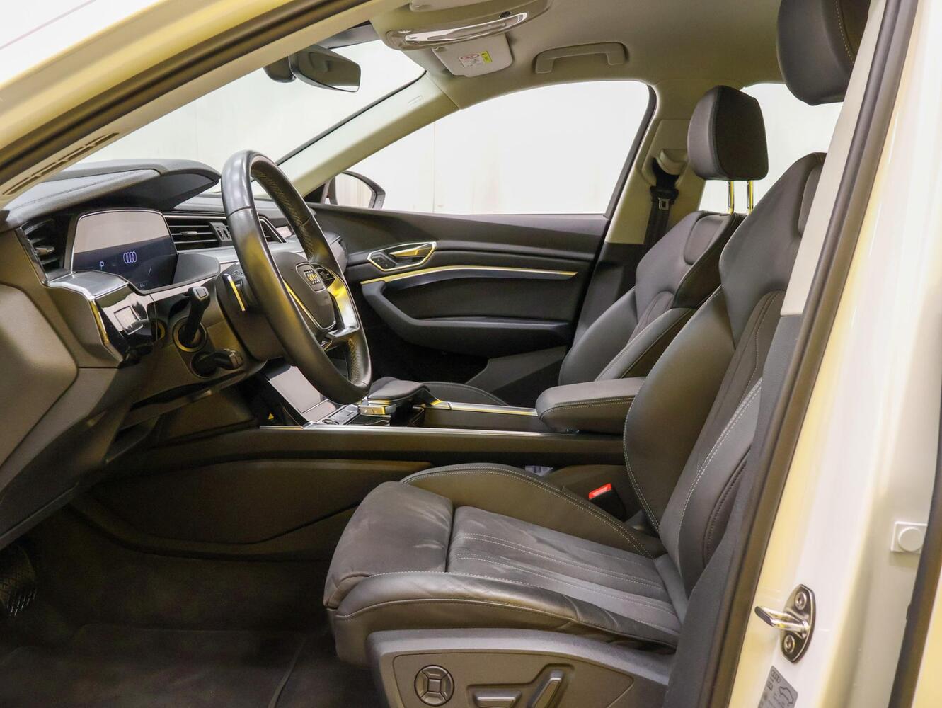 Audi Q8 e-tron vaihtoauto