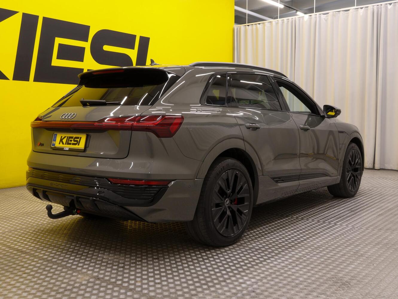 Audi Q8 e-tron vaihtoauto