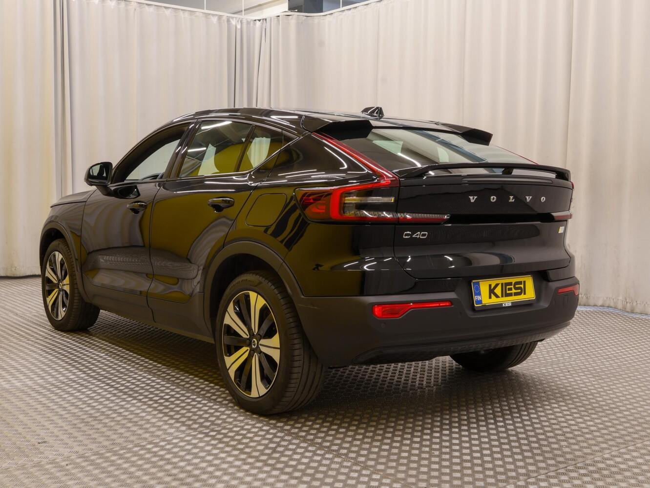 Volvo C40 vaihtoauto