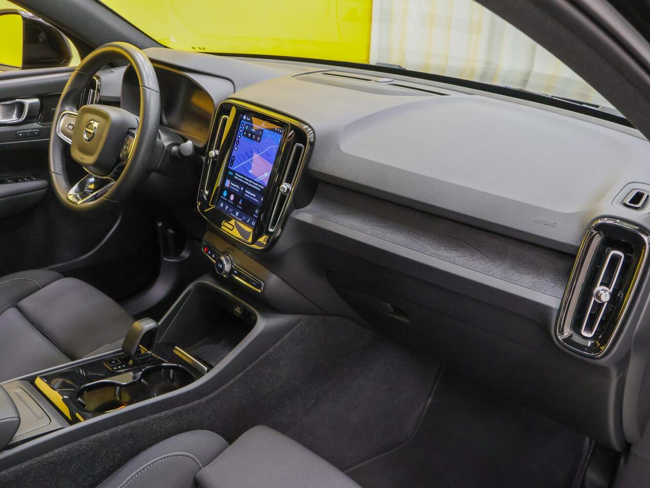 Volvo C40 vaihtoauto
