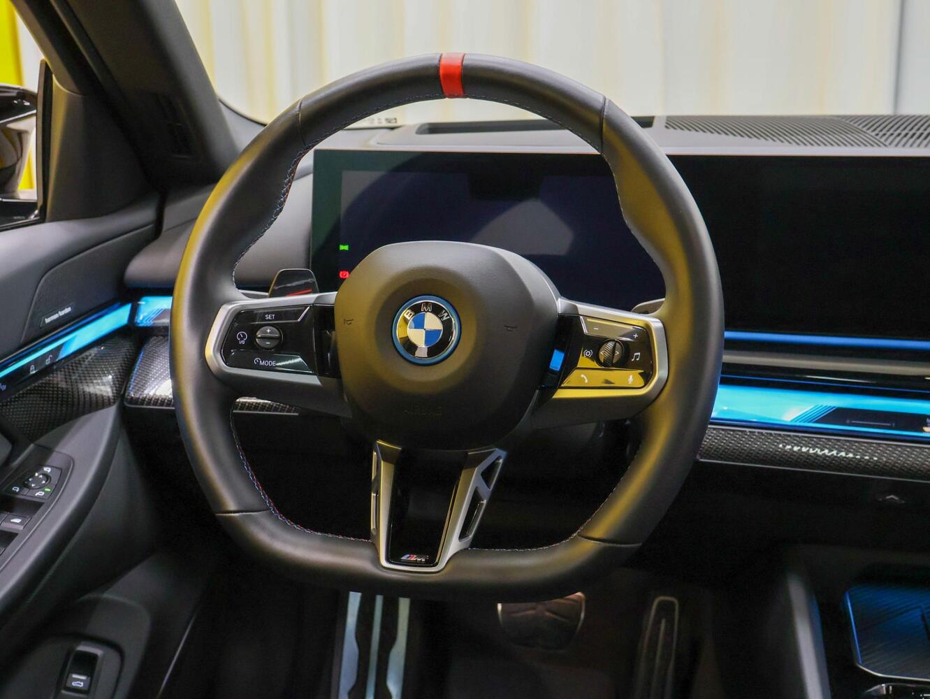 BMW i5 M60 vaihtoauto