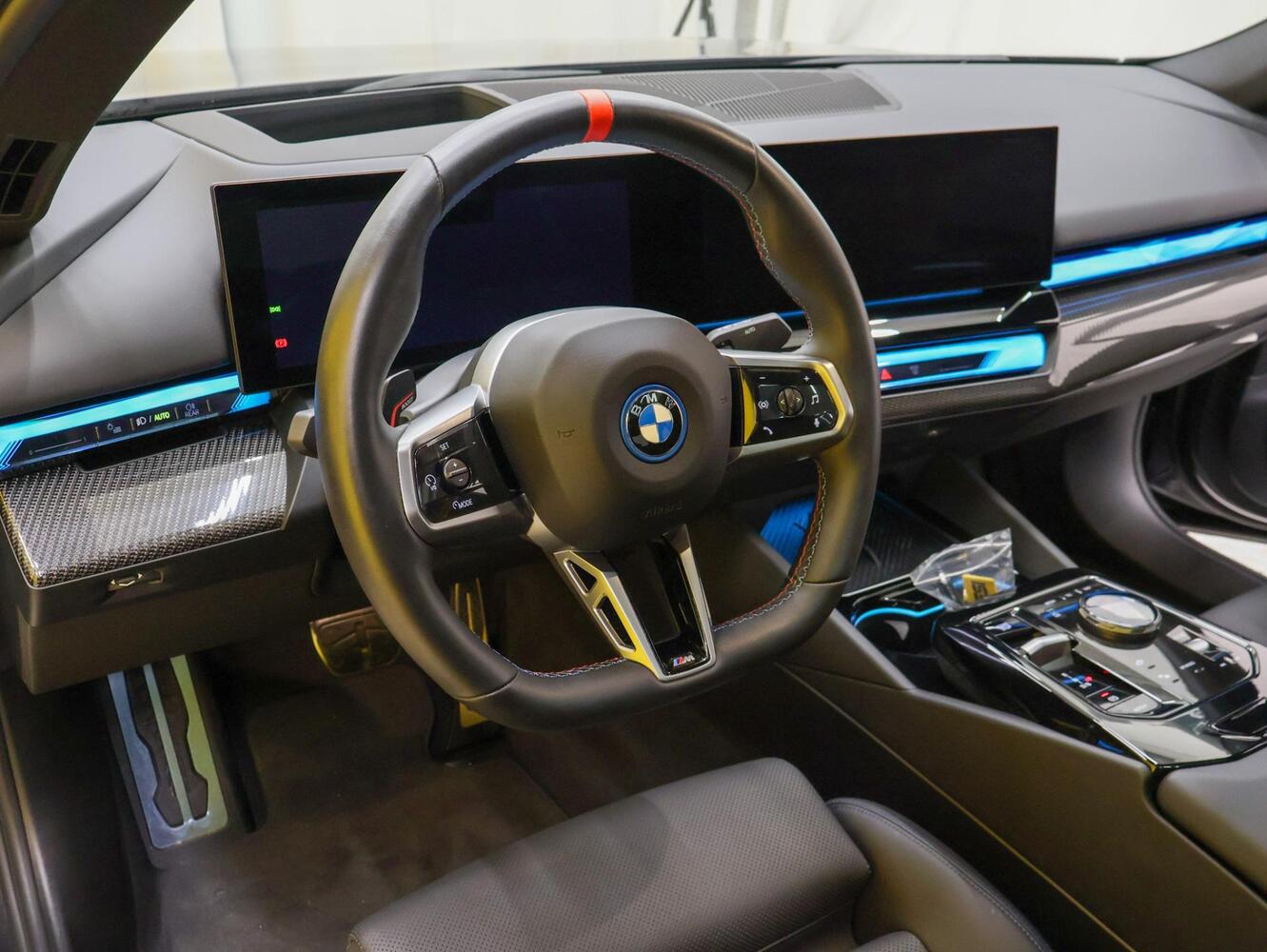 BMW i5 M60 vaihtoauto