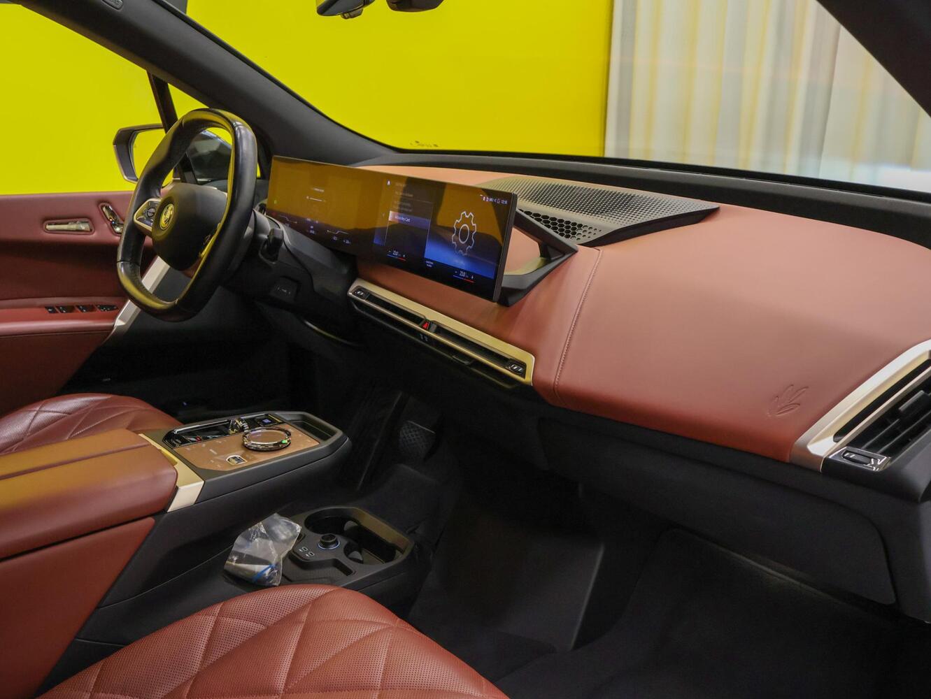BMW iX vaihtoauto