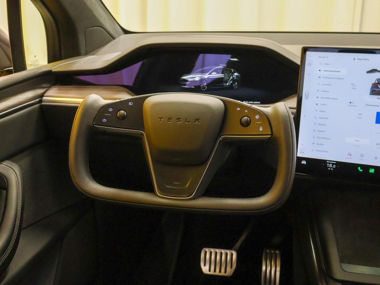Tesla Model X vaihtoauto