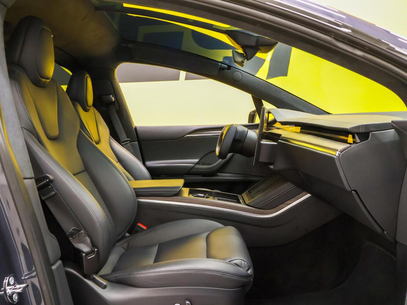 Tesla Model X vaihtoauto
