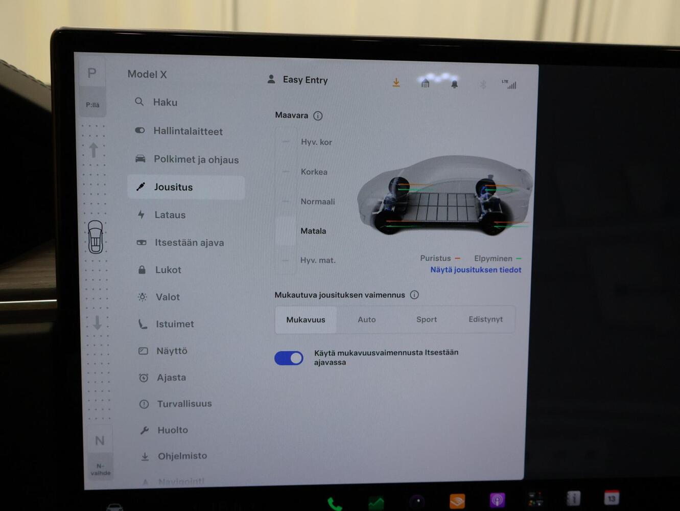 Tesla Model X vaihtoauto