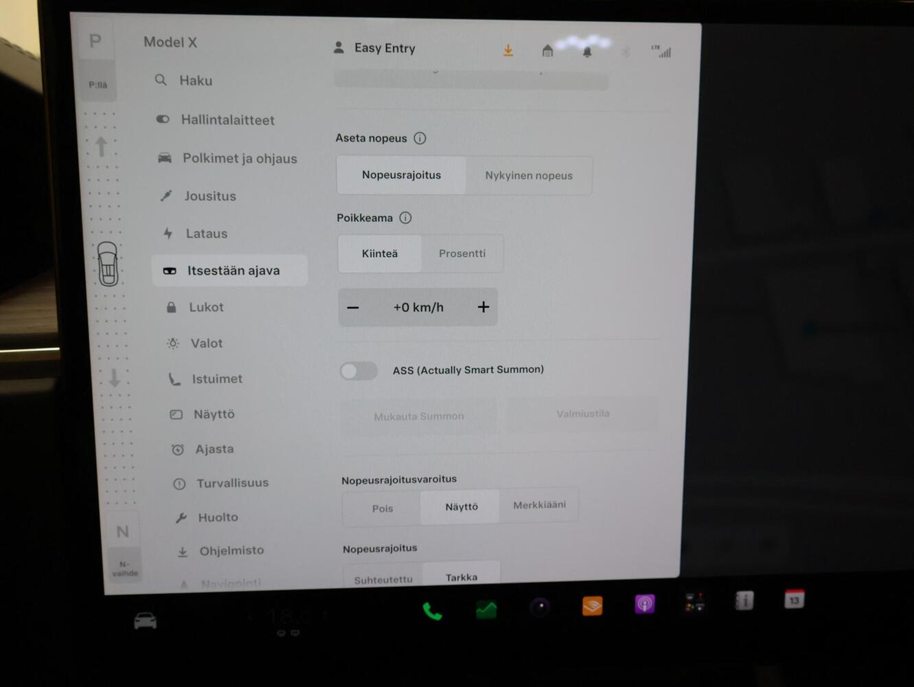 Tesla Model X vaihtoauto