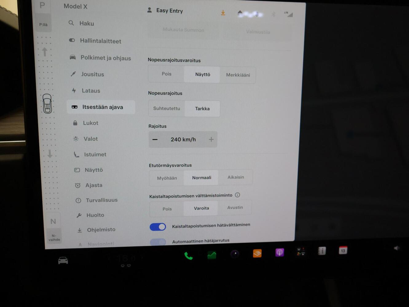 Tesla Model X vaihtoauto