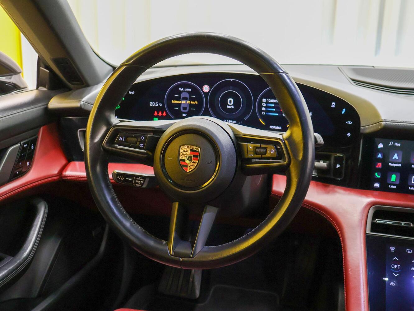 Porsche Taycan vaihtoauto