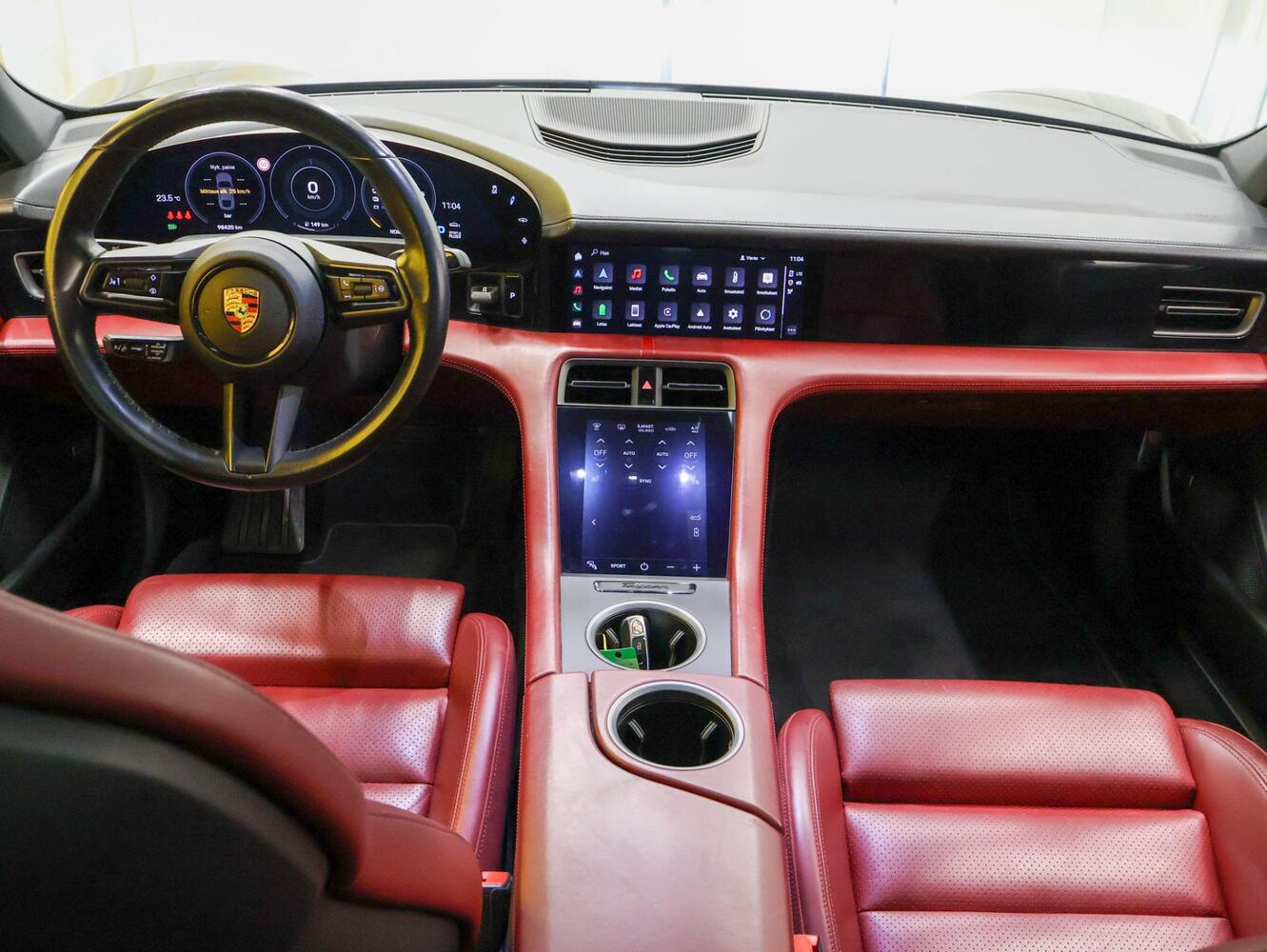 Porsche Taycan vaihtoauto