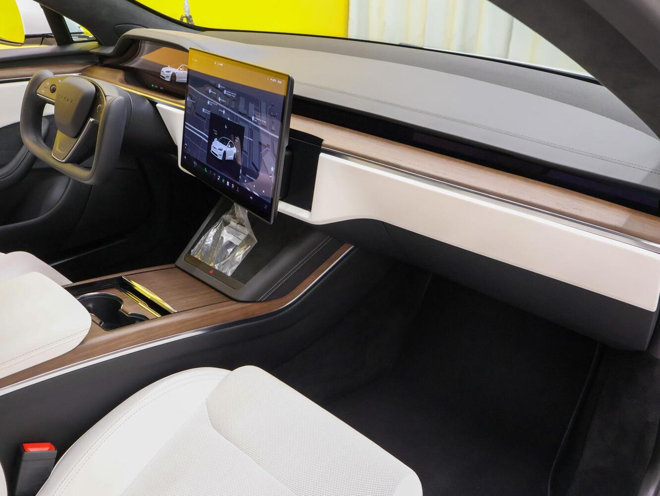 Tesla Model S vaihtoauto