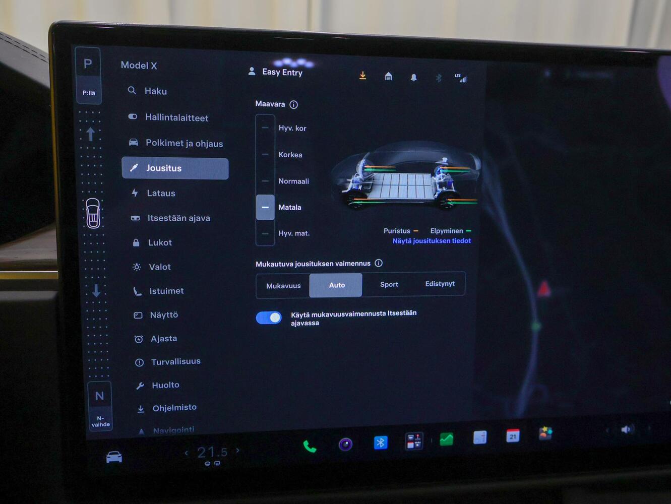 Tesla Model X vaihtoauto