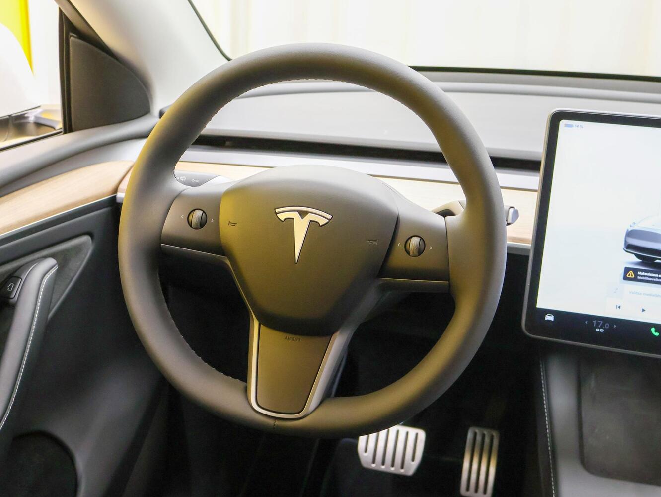 Tesla Model Y vaihtoauto