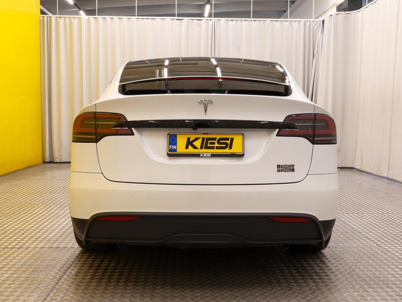Tesla Model X vaihtoauto