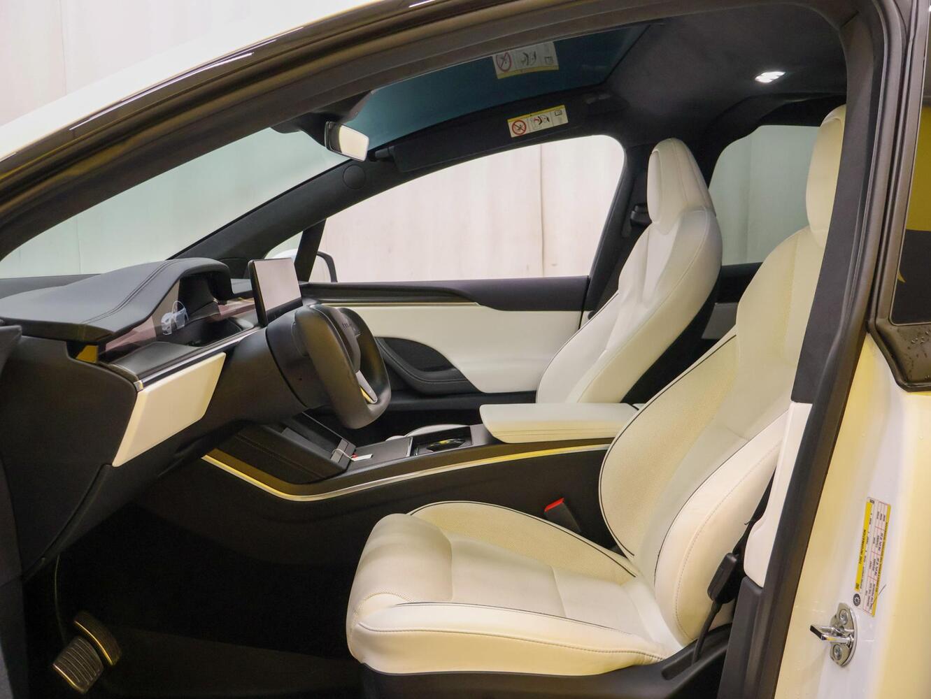 Tesla Model X vaihtoauto
