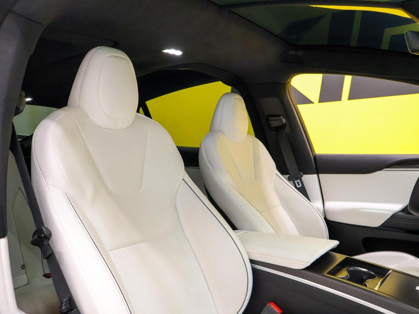 Tesla Model X vaihtoauto