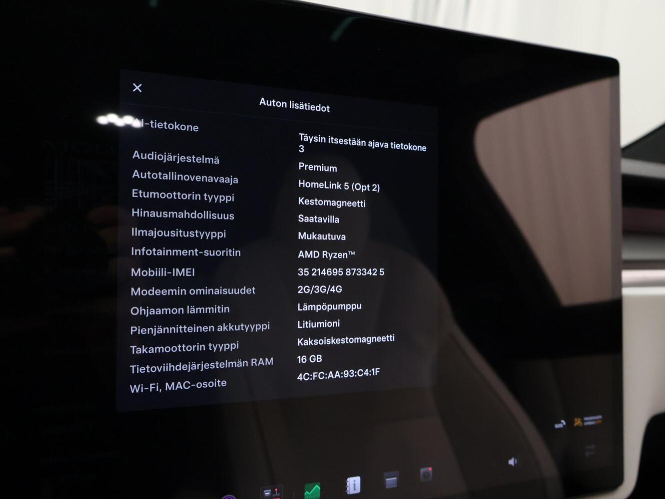Tesla Model X vaihtoauto