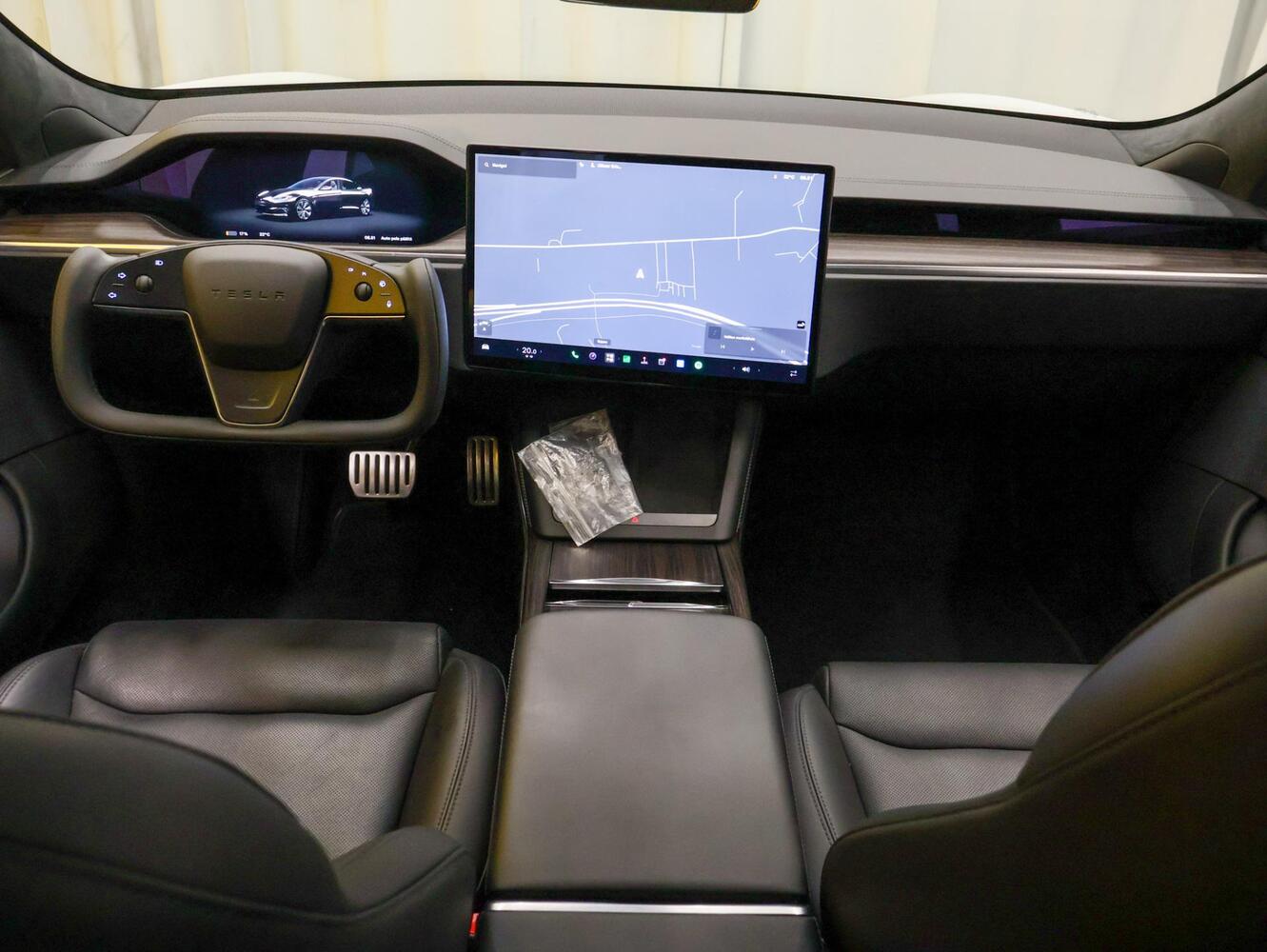 Tesla Model S vaihtoauto