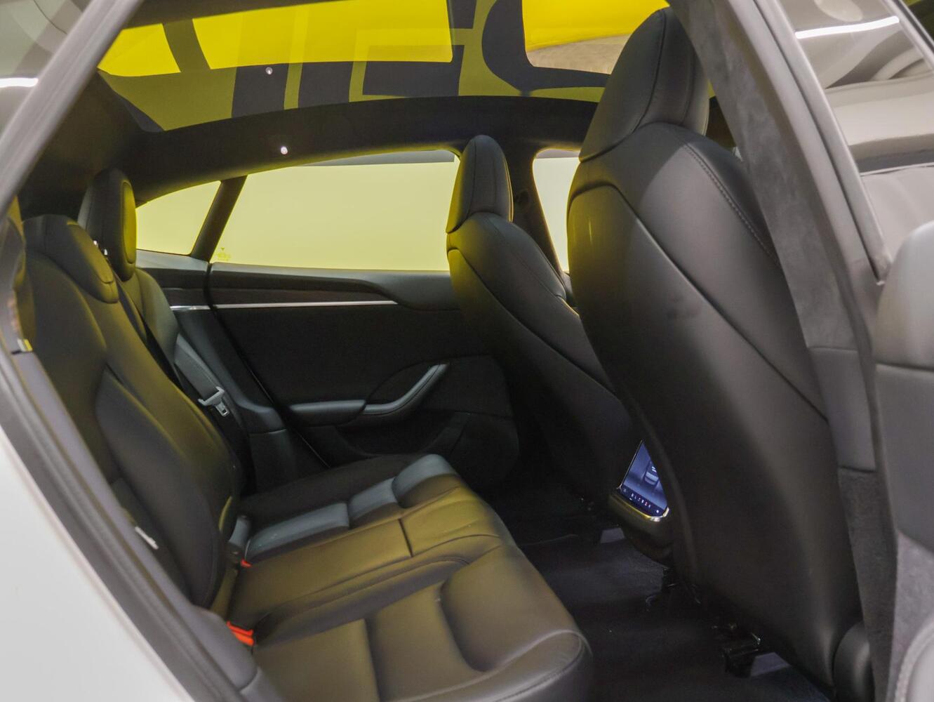 Tesla Model S vaihtoauto