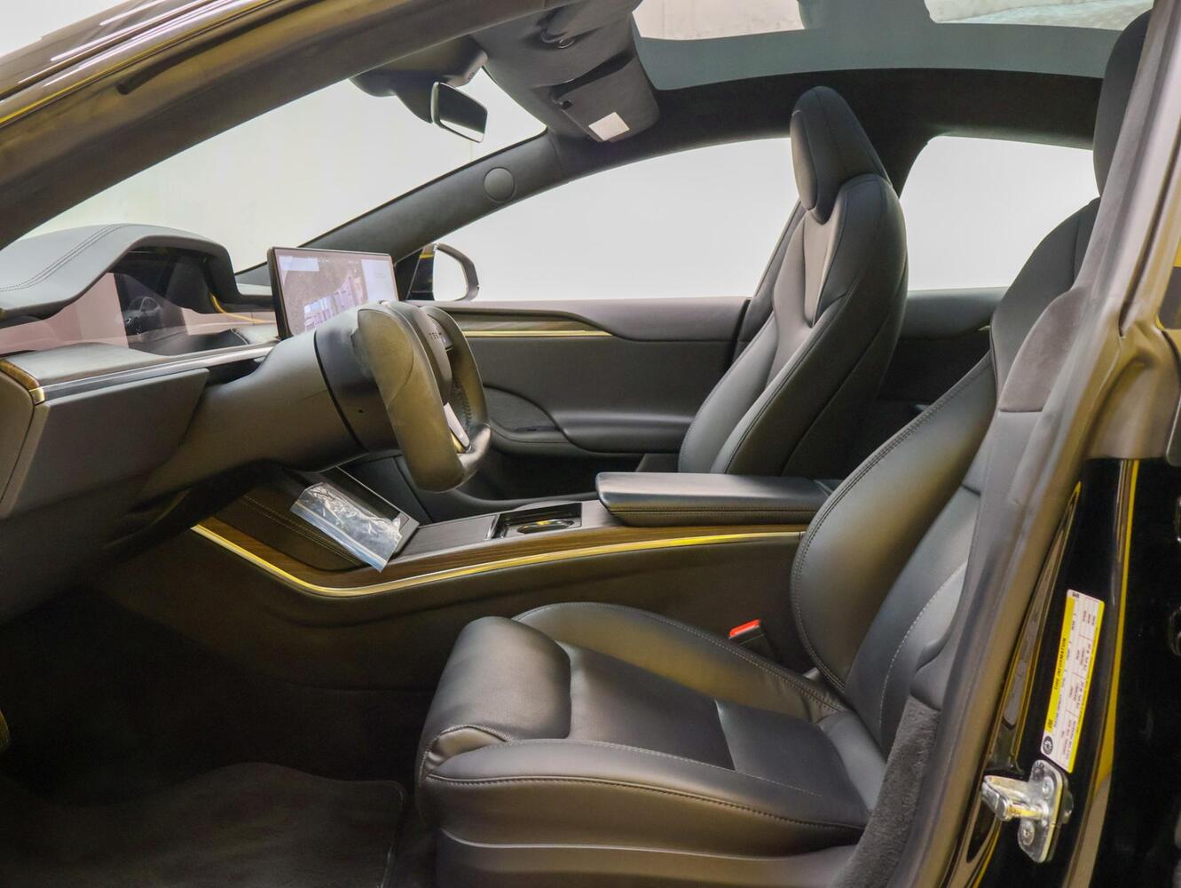 Tesla Model S vaihtoauto