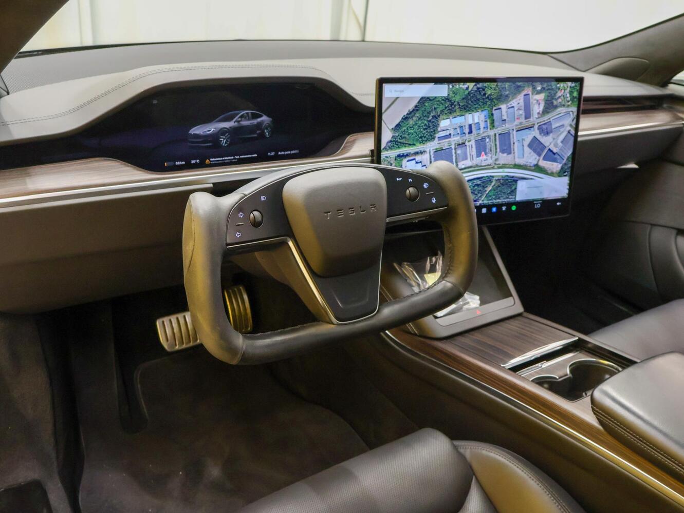 Tesla Model S vaihtoauto