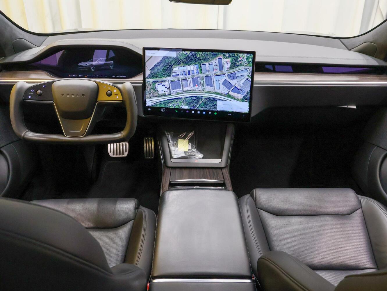 Tesla Model S vaihtoauto