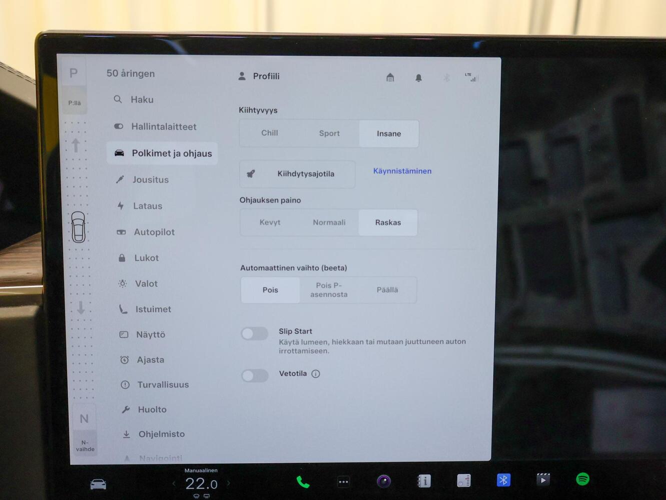 Tesla Model S vaihtoauto