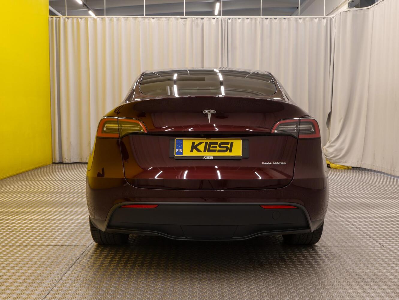 Tesla Model Y vaihtoauto