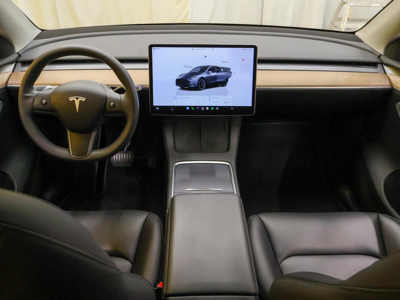 Tesla Model Y vaihtoauto