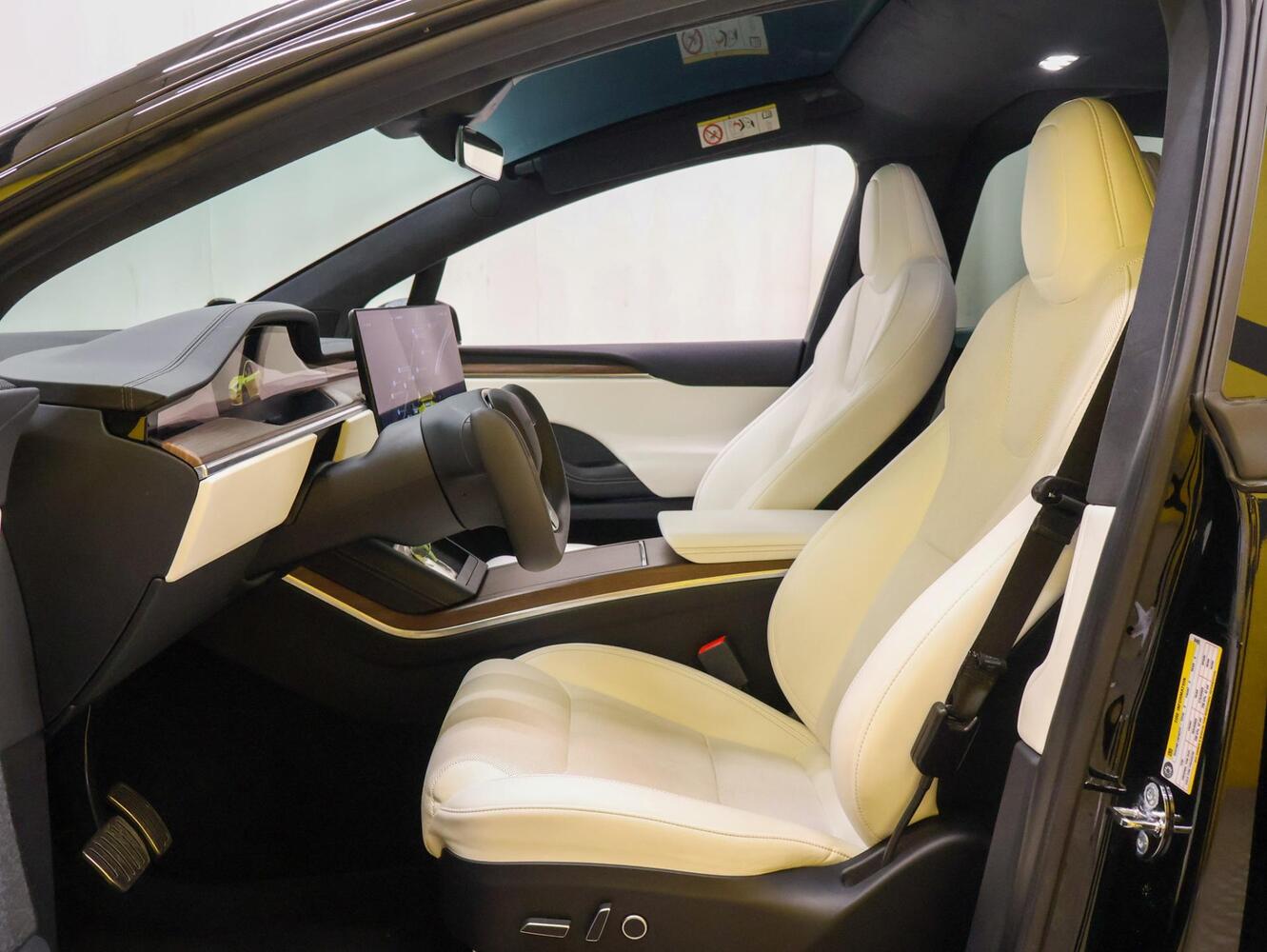 Tesla Model X vaihtoauto