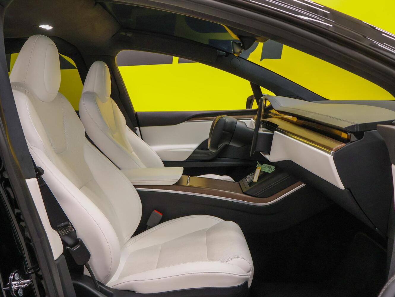 Tesla Model X vaihtoauto