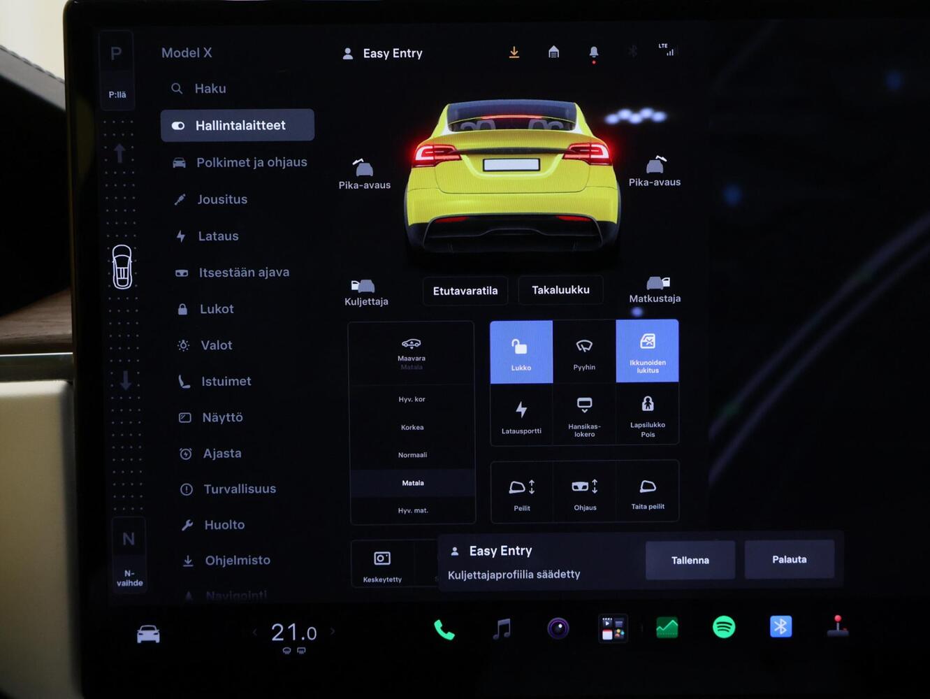 Tesla Model X vaihtoauto