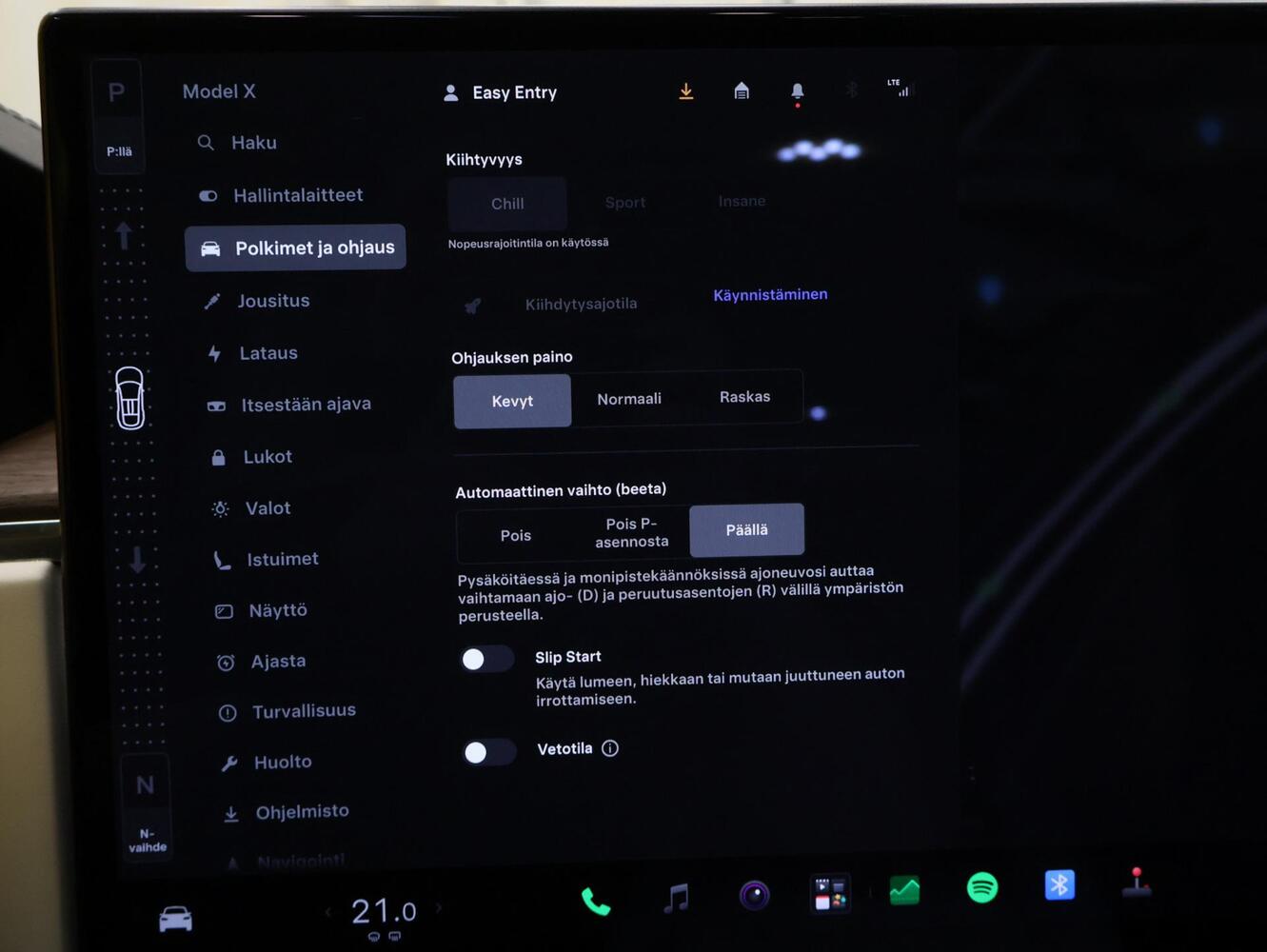 Tesla Model X vaihtoauto