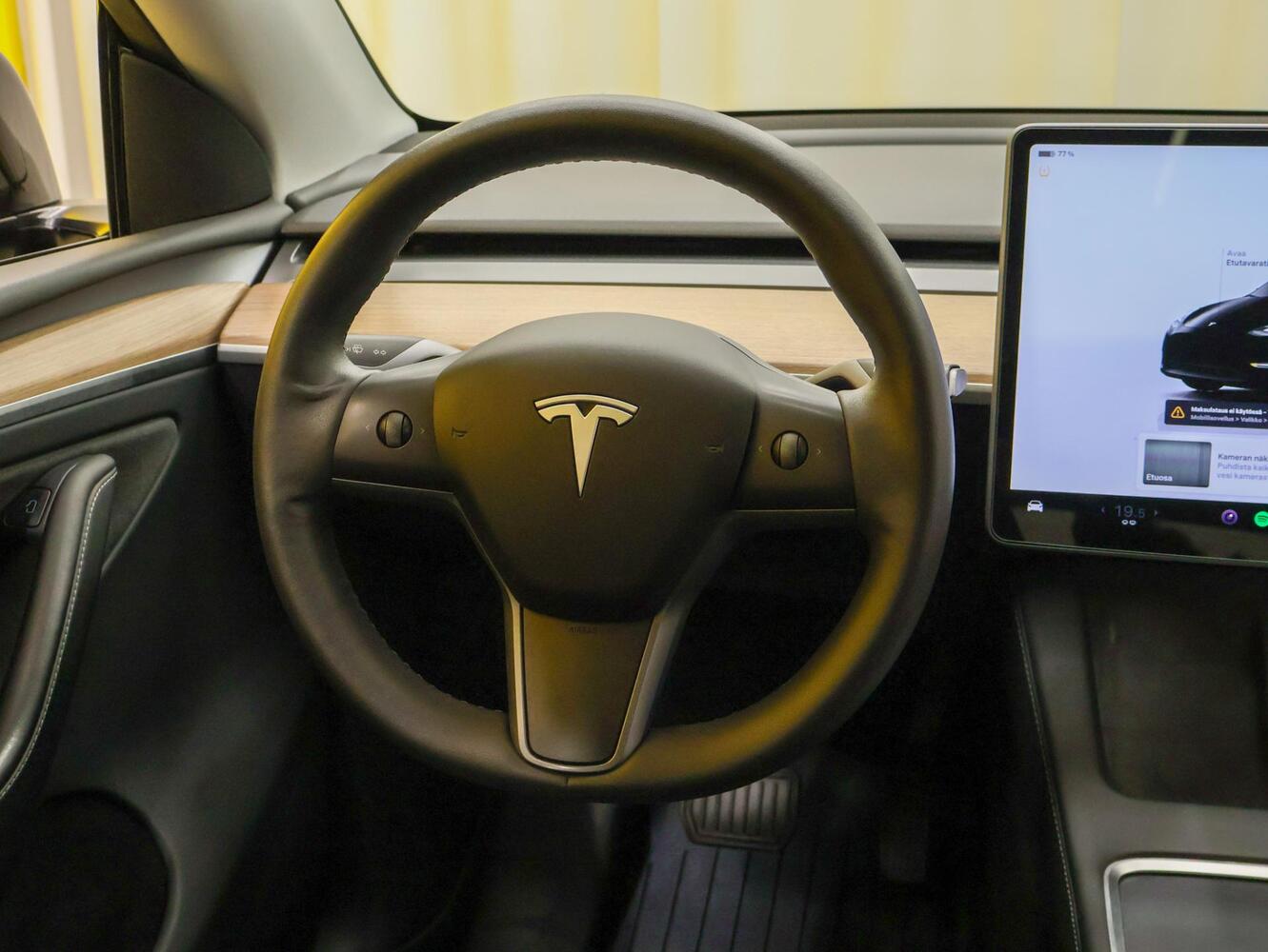 Tesla Model Y vaihtoauto