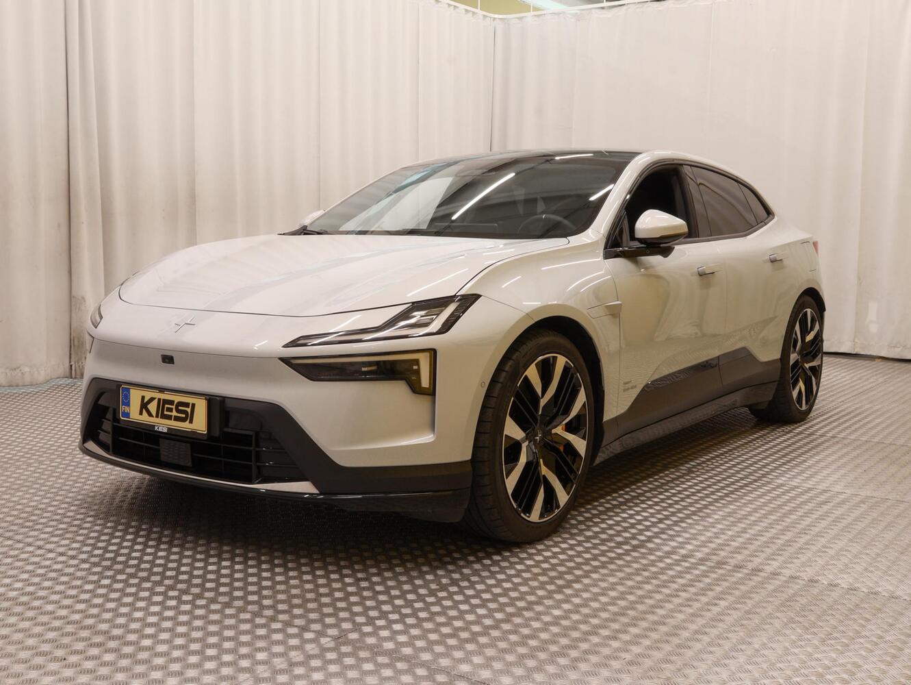 Polestar 4 vaihtoauto