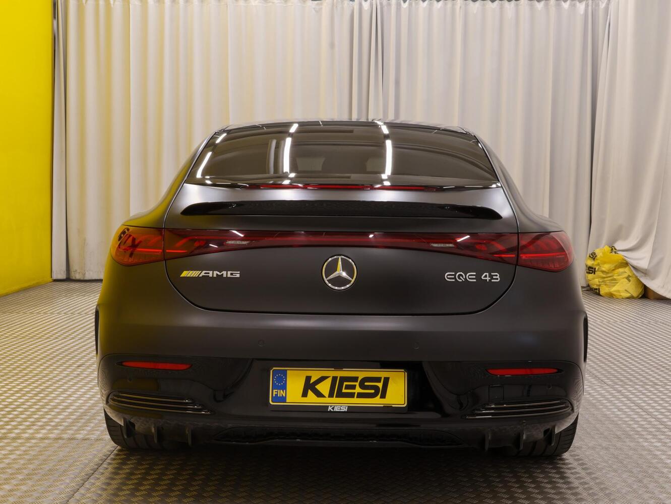 Mercedes-Benz EQE vaihtoauto